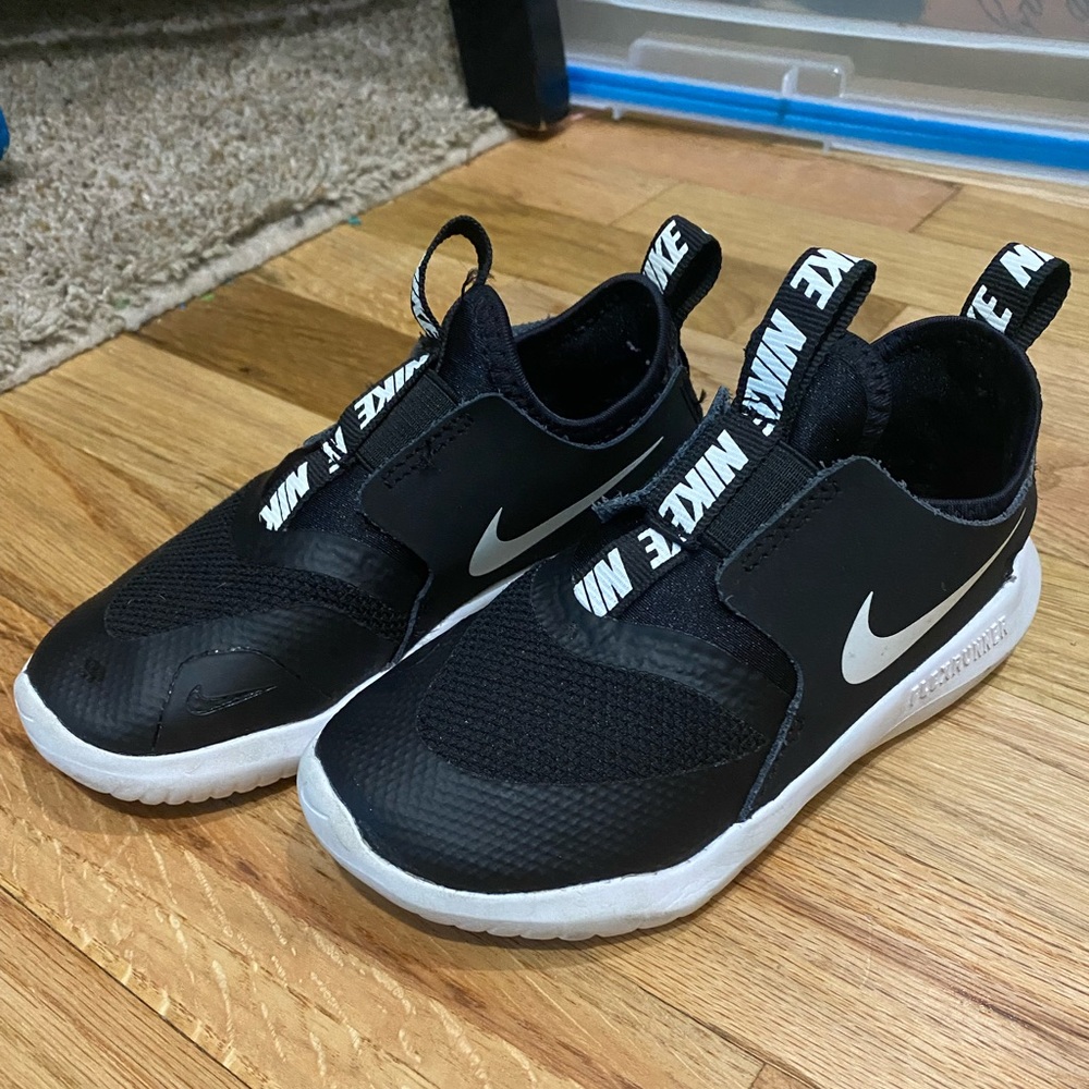 Nike Shoes - Boys size 10